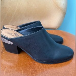 Patricia Nash Michaela Women's Black Leather Slip-on Clogs Mules Size 7